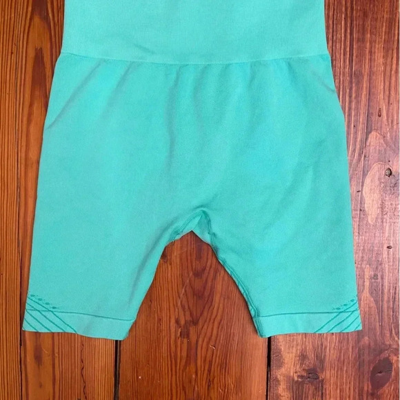 JoyLab Women's High-Rise Seamless Bike Shorts 7" Green Size Medium Athletic - Picture 5 of 9